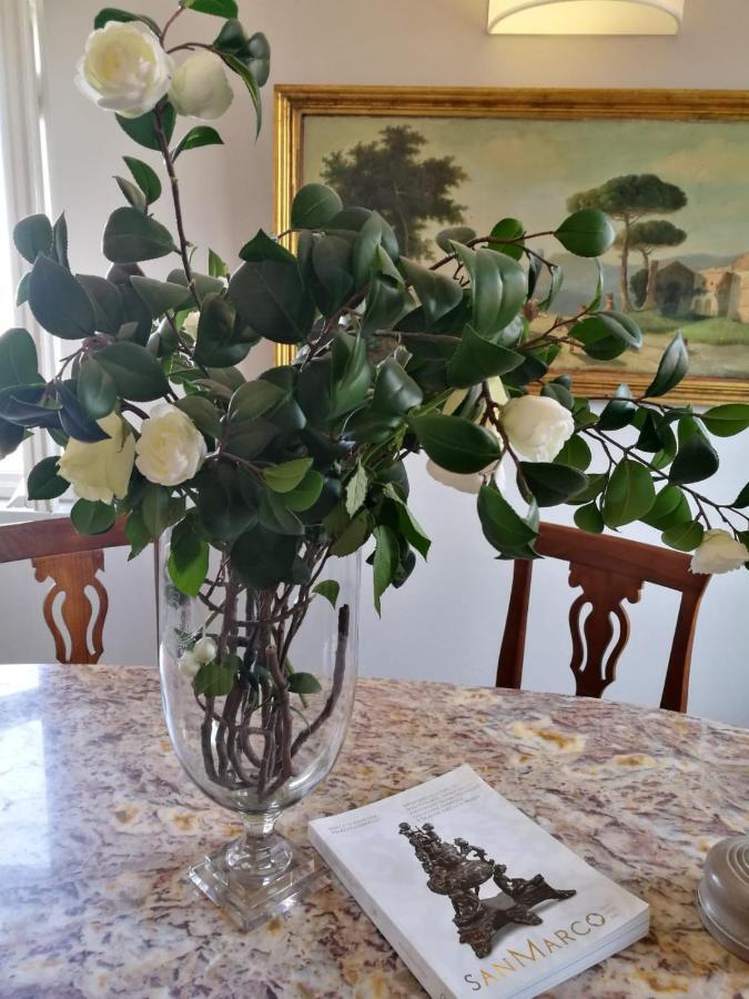 Le Mille E Una Notte Exclusive Suite Firenze Florença Exterior foto